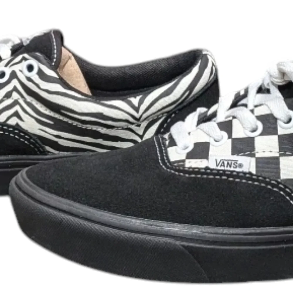 Vans product pair